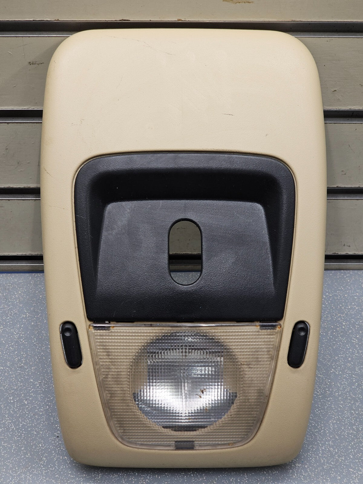 🔥02-05 Explorer Mountaineer Overhead Console Dome Map Light Storage Sunroof Tan