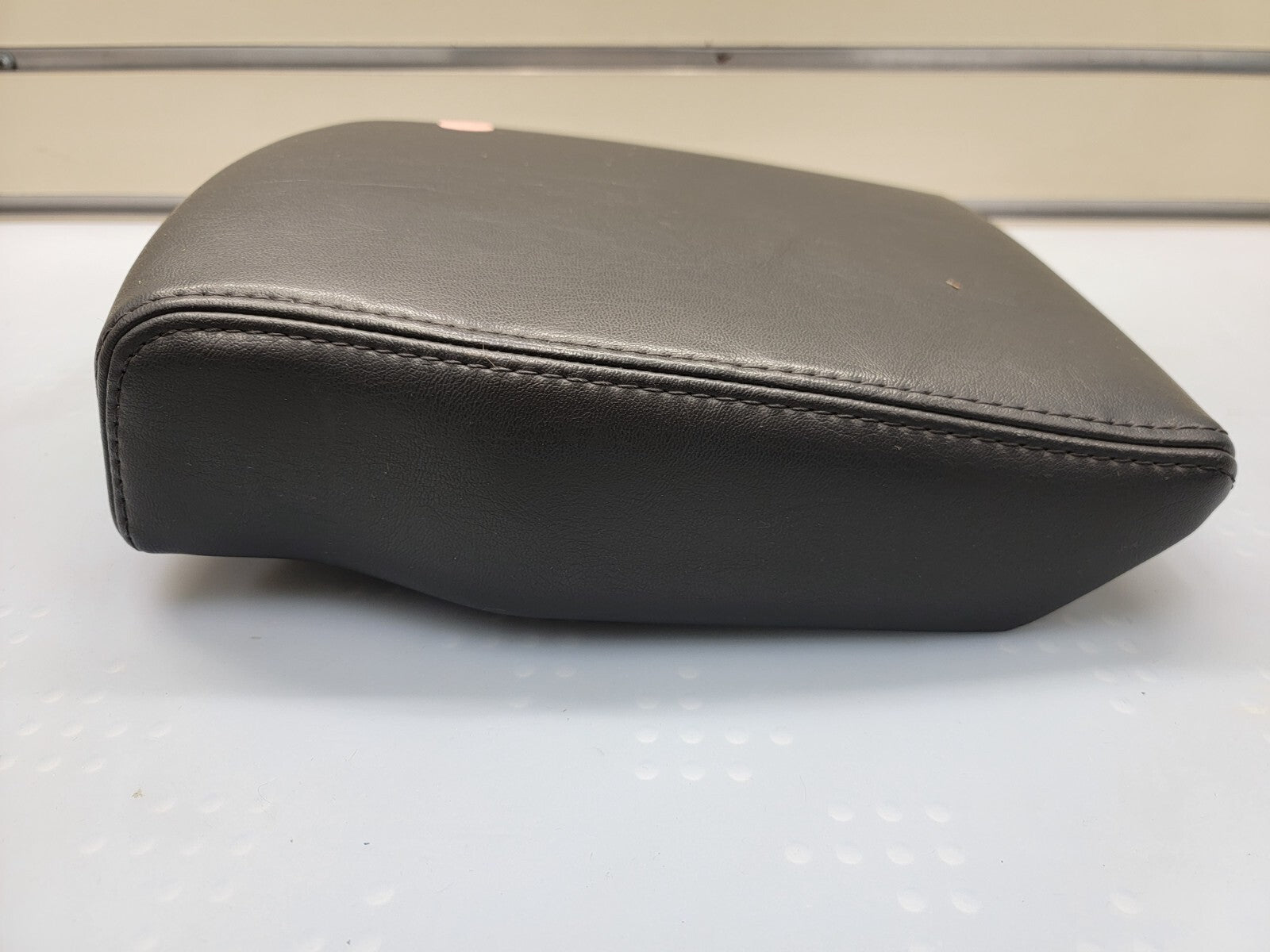 🔥2006-2010 Jeep Commander Center Console Armrest Lid Assembly OEM BLACK