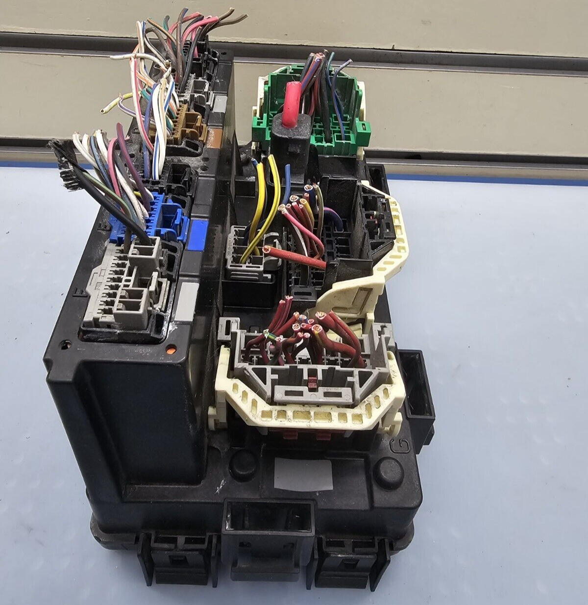 🔥08-09 Dodge Caliber Jeep Patriot Compass TIPM Power Module Relay Fuse Box OEM
