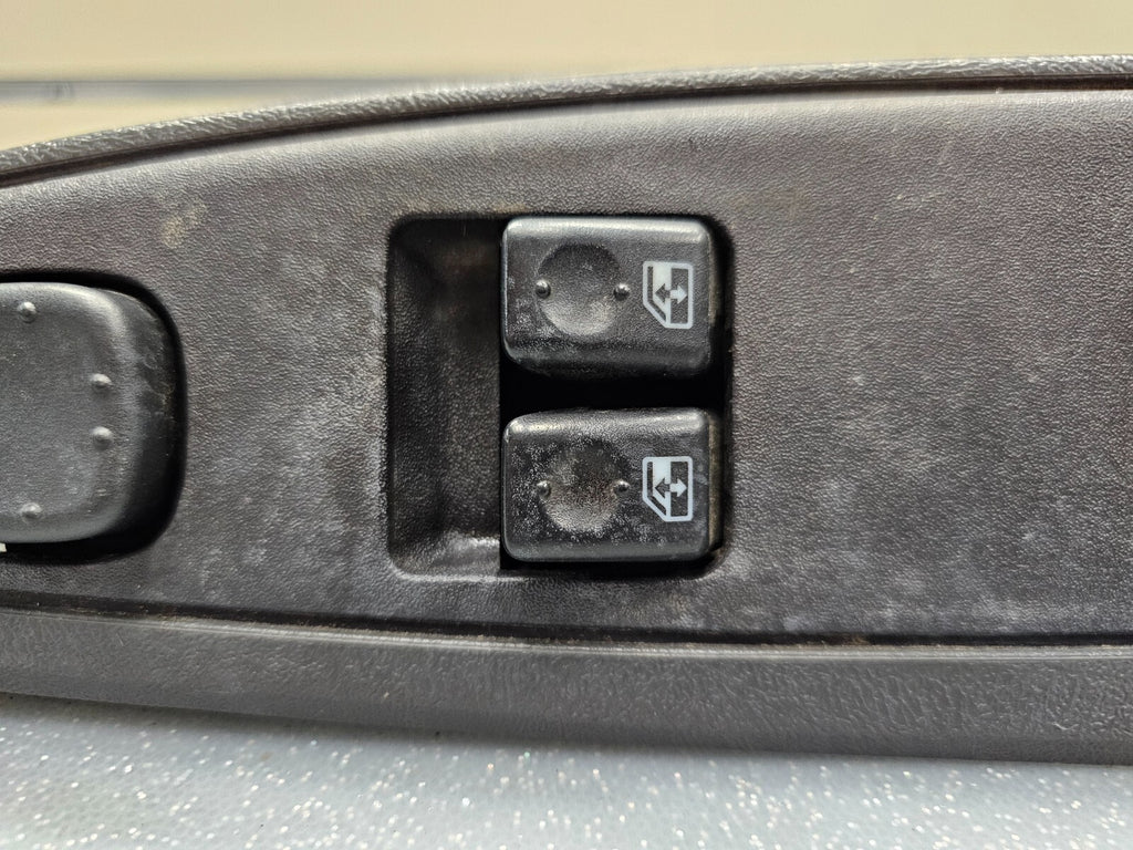 03-06 Silverado Sierra Power Front Driver Window Control Switch Assembly WS4