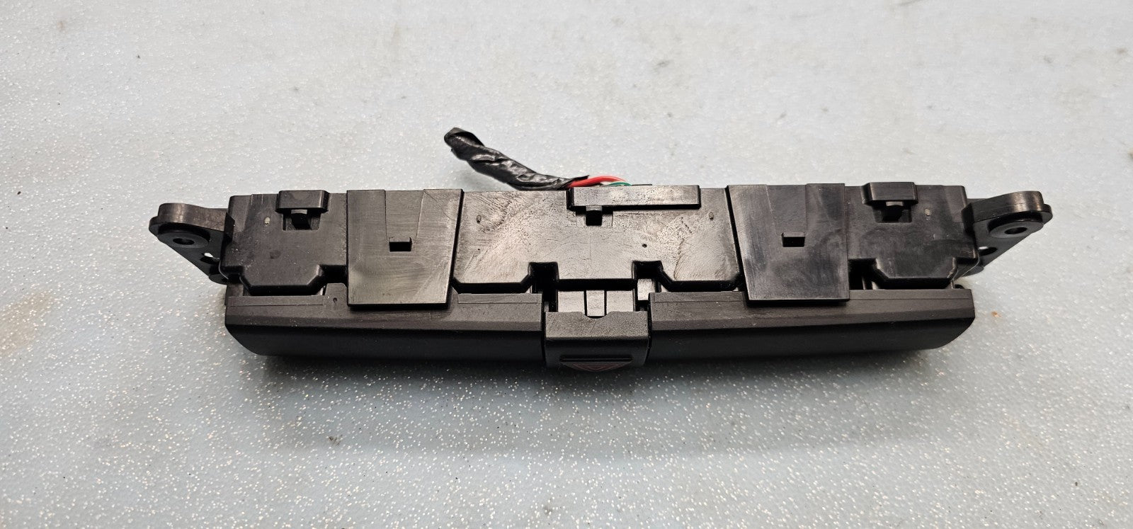 🔥07-10 CHRYSLER SEBRING DODGE AVENGER Dash Emergency Hazard Light Switch OEM
