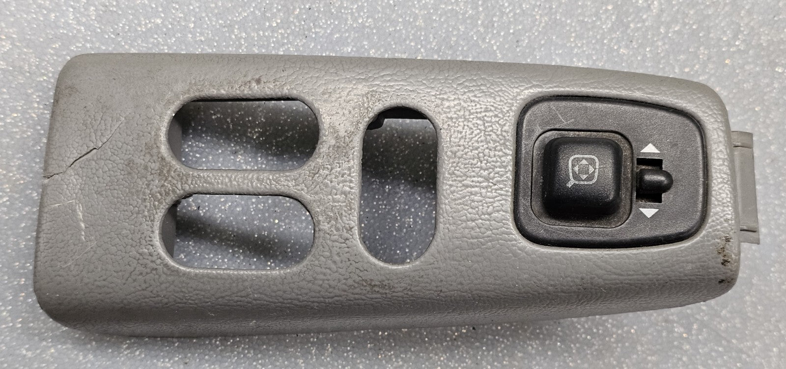 03-08 Ford  E150 E250 E350 Left Driver Door Mirror Window Power Lock Switch Gray
