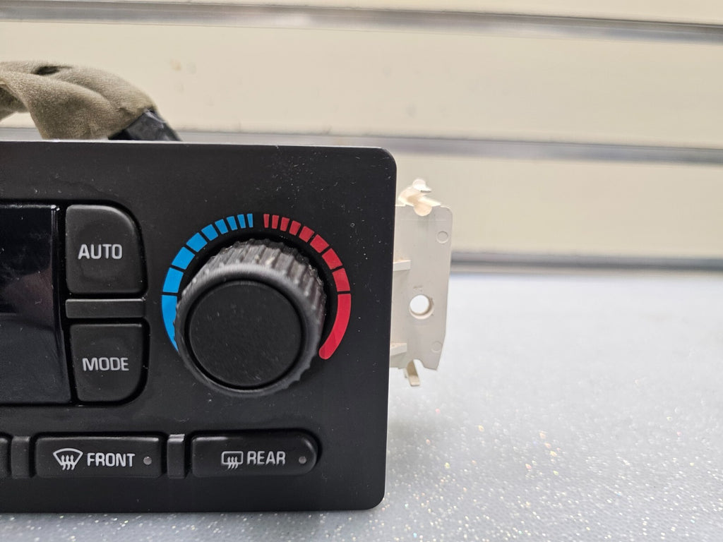 03-06 Silverado Sierra Dash Climate Heater Temperature Control Air Conditioning