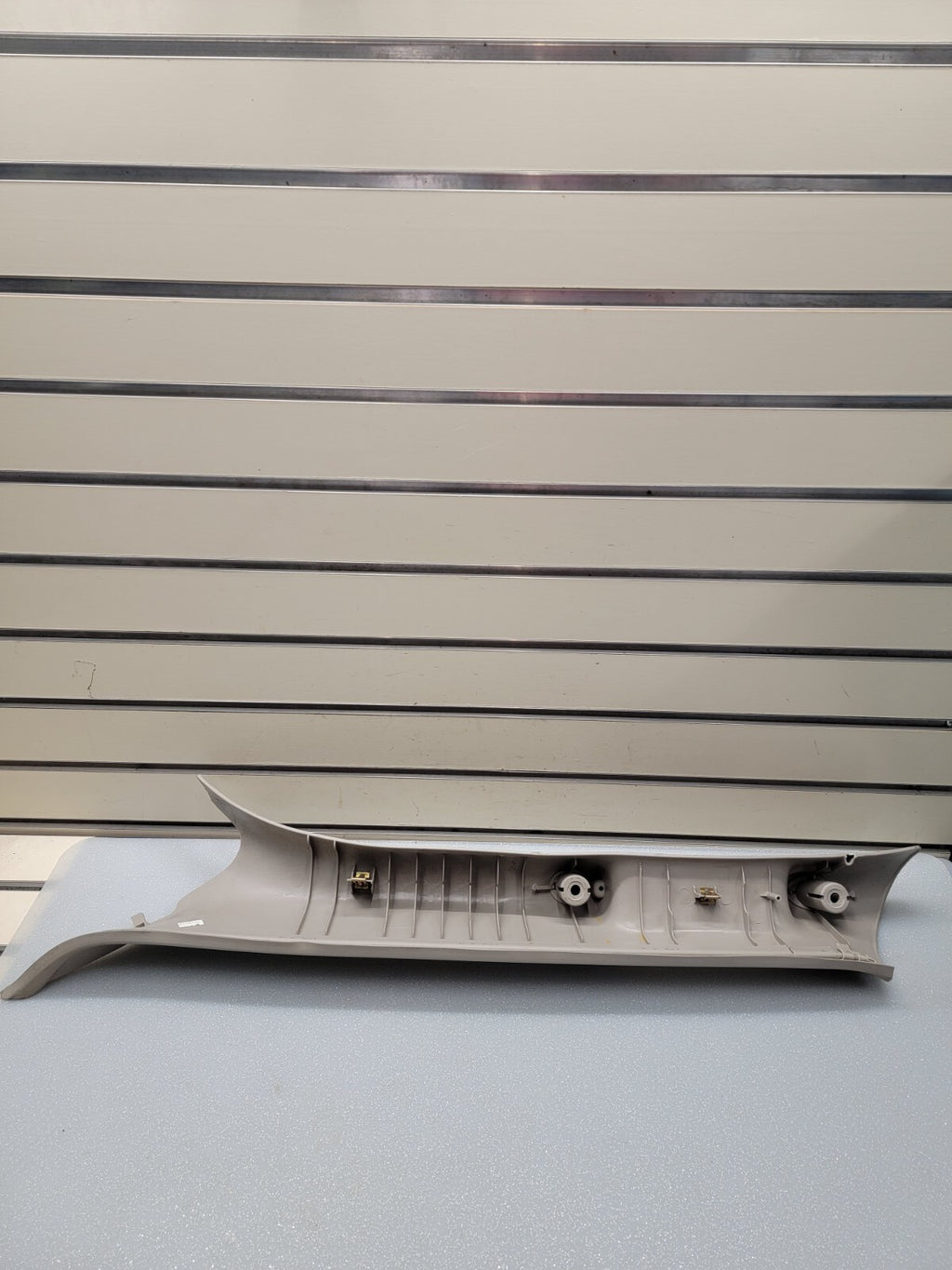 02-10 Dodge RAM A Pillar Panel Trim Molding RIGHT PASSENGER Grab Light GRAY P5