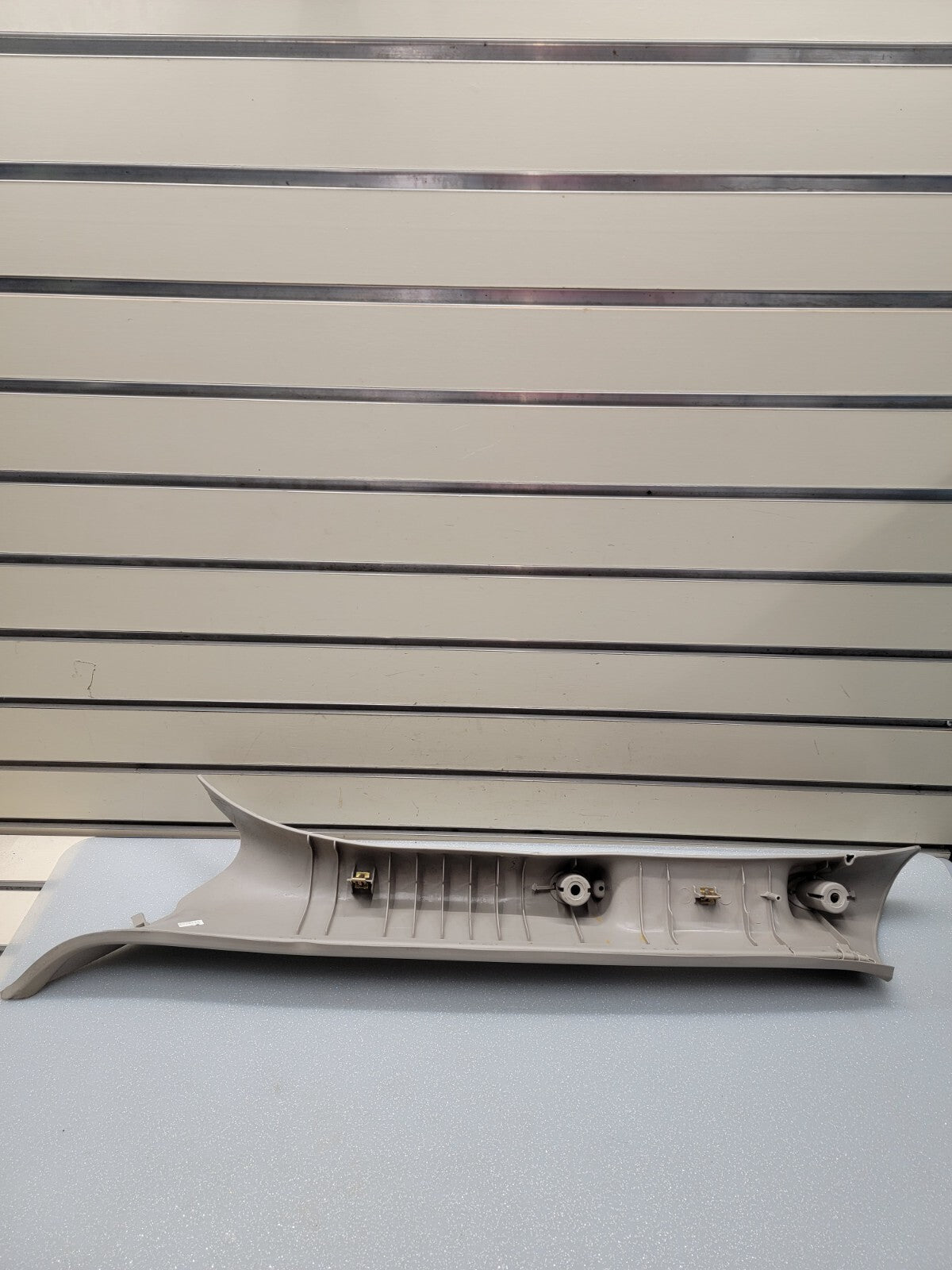 02-10 Dodge RAM A Pillar Panel Trim Molding RIGHT PASSENGER Grab Light GRAY P5