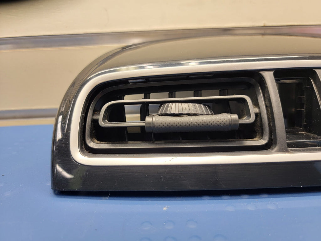 🔥07 - 09 Saturn Aura Air Vent Grille Nozzle Dash Board Switch Hazard Oem Grey