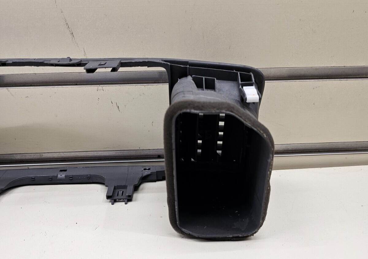 🔥03-08 TOYOTA COROLLA CENTER DASH RADIO STEREO BEZEL TRIM PANEL OEM BLACK B28