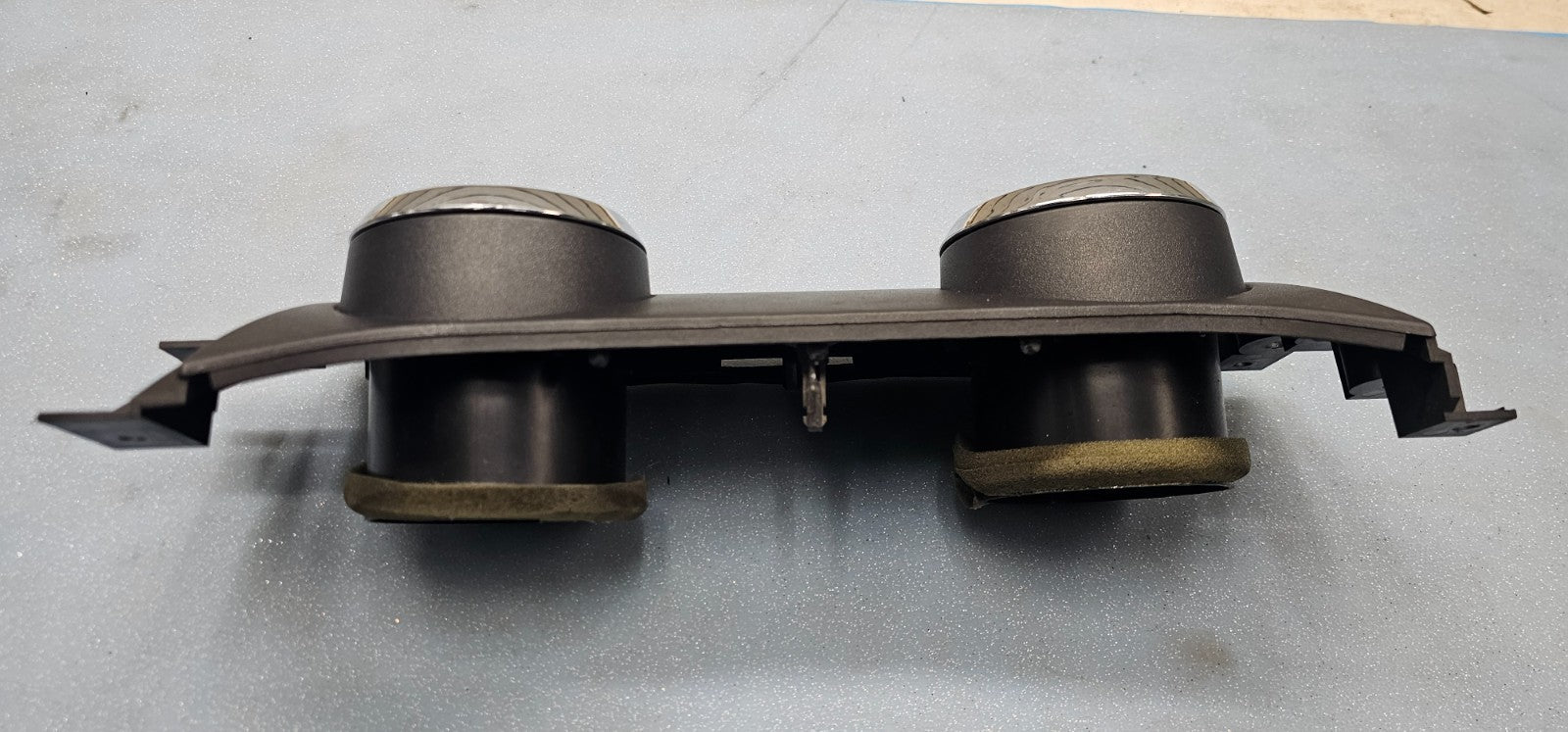 🔥05-09 FORD MUSTANG CENTER DASH AC HVAC A/C AIR VENT HEATER TRIM BEZEL BLACK