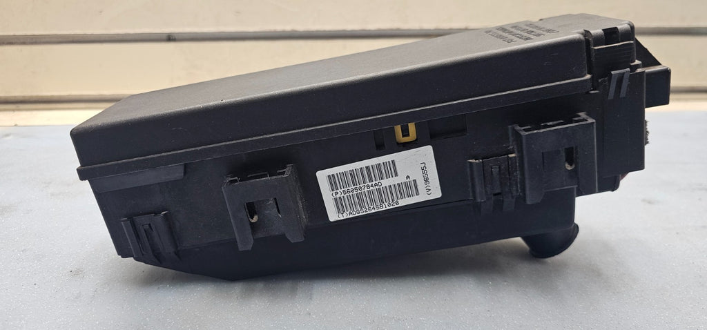 🔥2006 Commander Grand Cherokee 3.7L Engine HOOD FUSE Relay BOX Release Cover