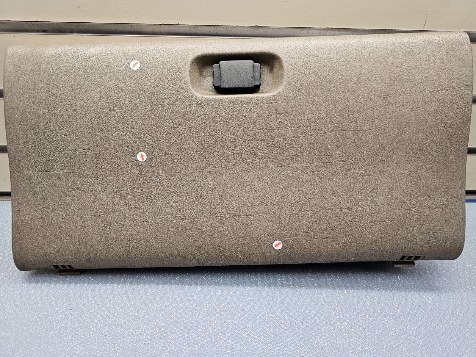🔥1994-1997 Dodge RAM Dash GLOVE BOX Storage Compartment Door Assembly TAN G20