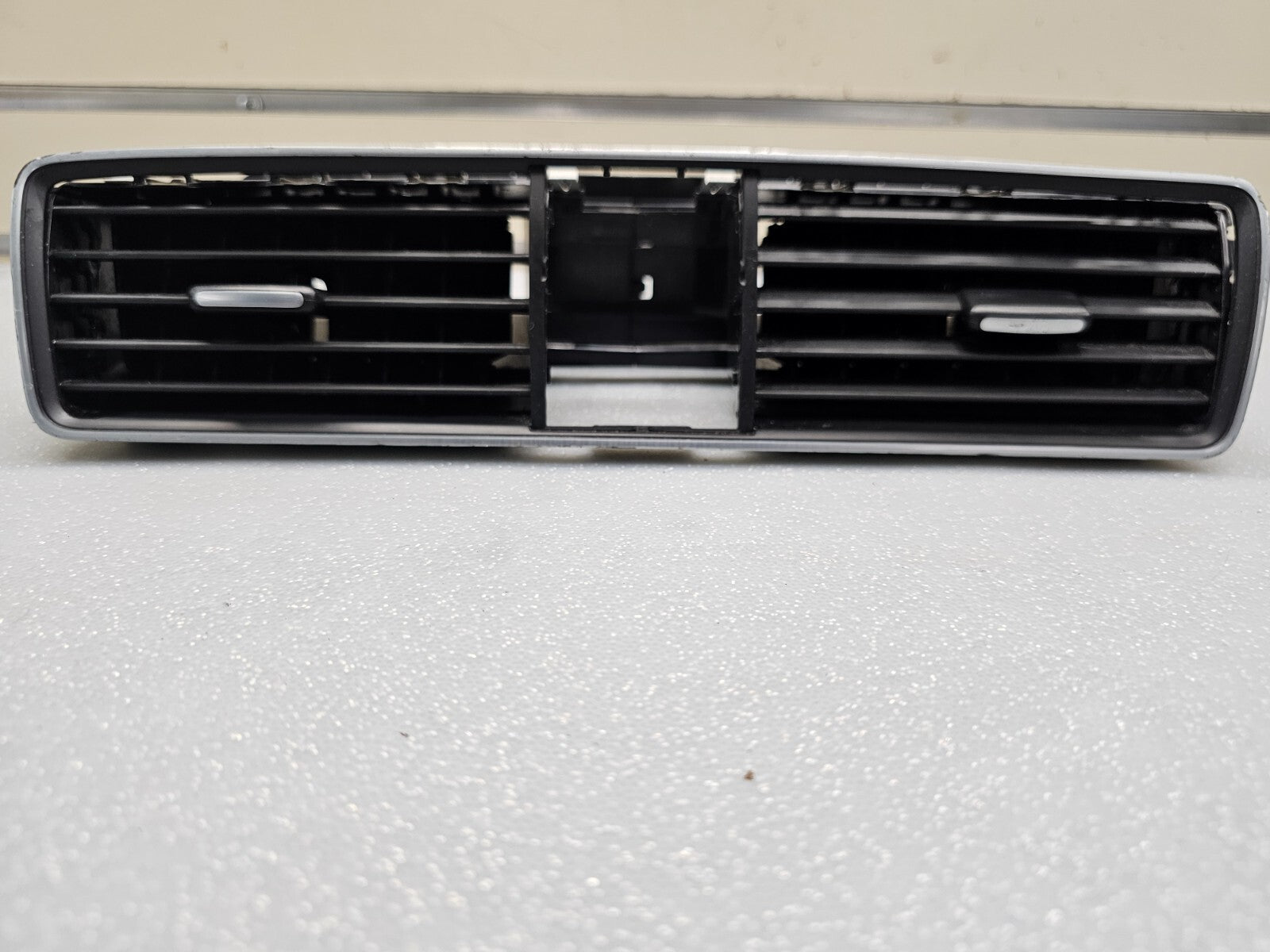 🔥11-15 Volks. Passat Center Dash AirVent Assembly CLIMATE CONTROL CONDITIONER
