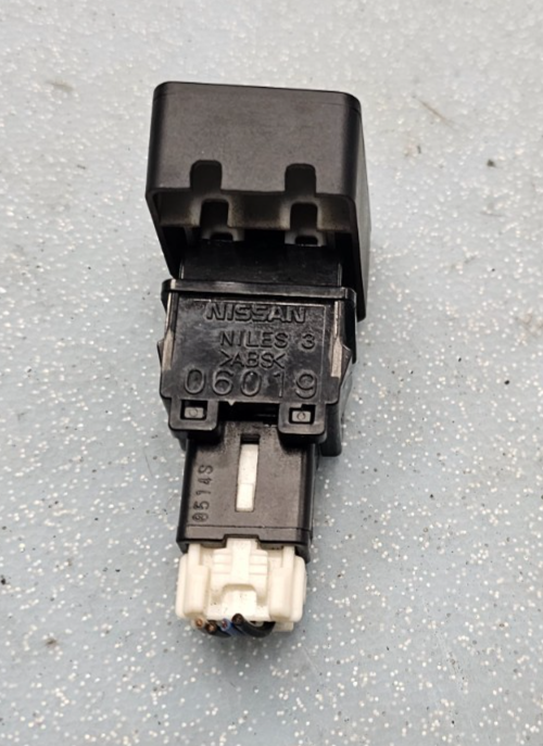 🔥07-21 VERSA NV 200 Hazard Light Emergency Flasher Switch Hatchback BLACK