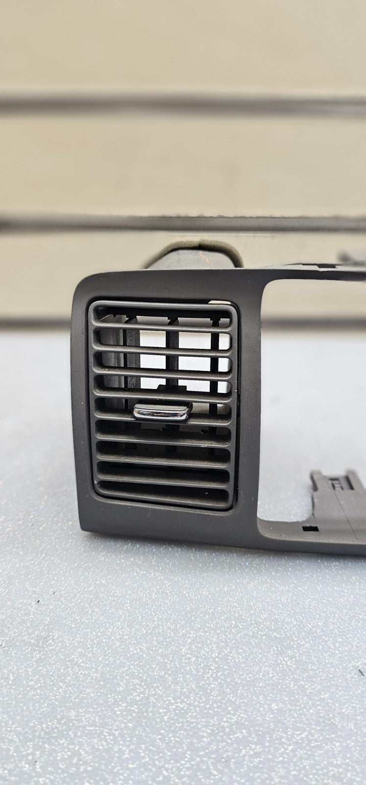 🔥03-08 TOYOTA COROLLA CENTER DASH RADIO BEZEL AIR AC VENT GRILL OEM Black B28