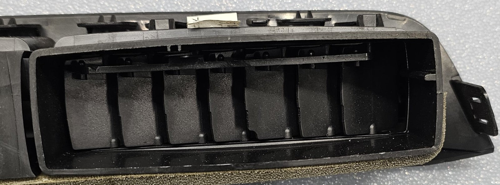 🔥08-11 Ford Focus Front Upper Center Dash Dual Air Vent Bezel Trim Panel Black