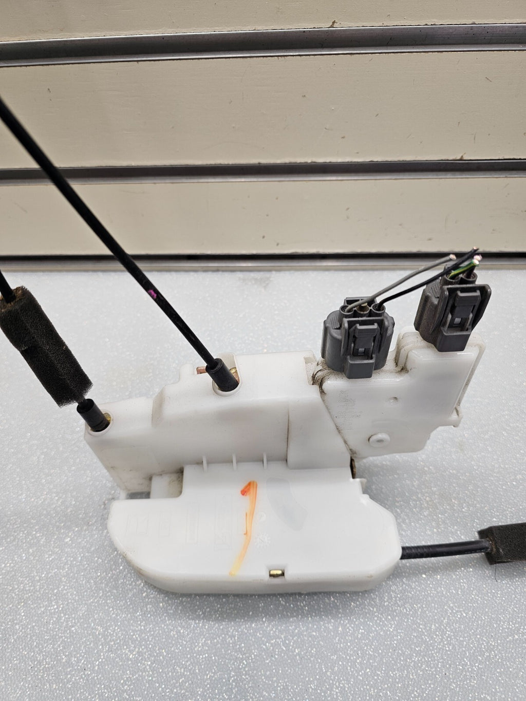 05-12 Nissan Pathfinder Frontier Door Lock Latch Actuator Right Passenger Front