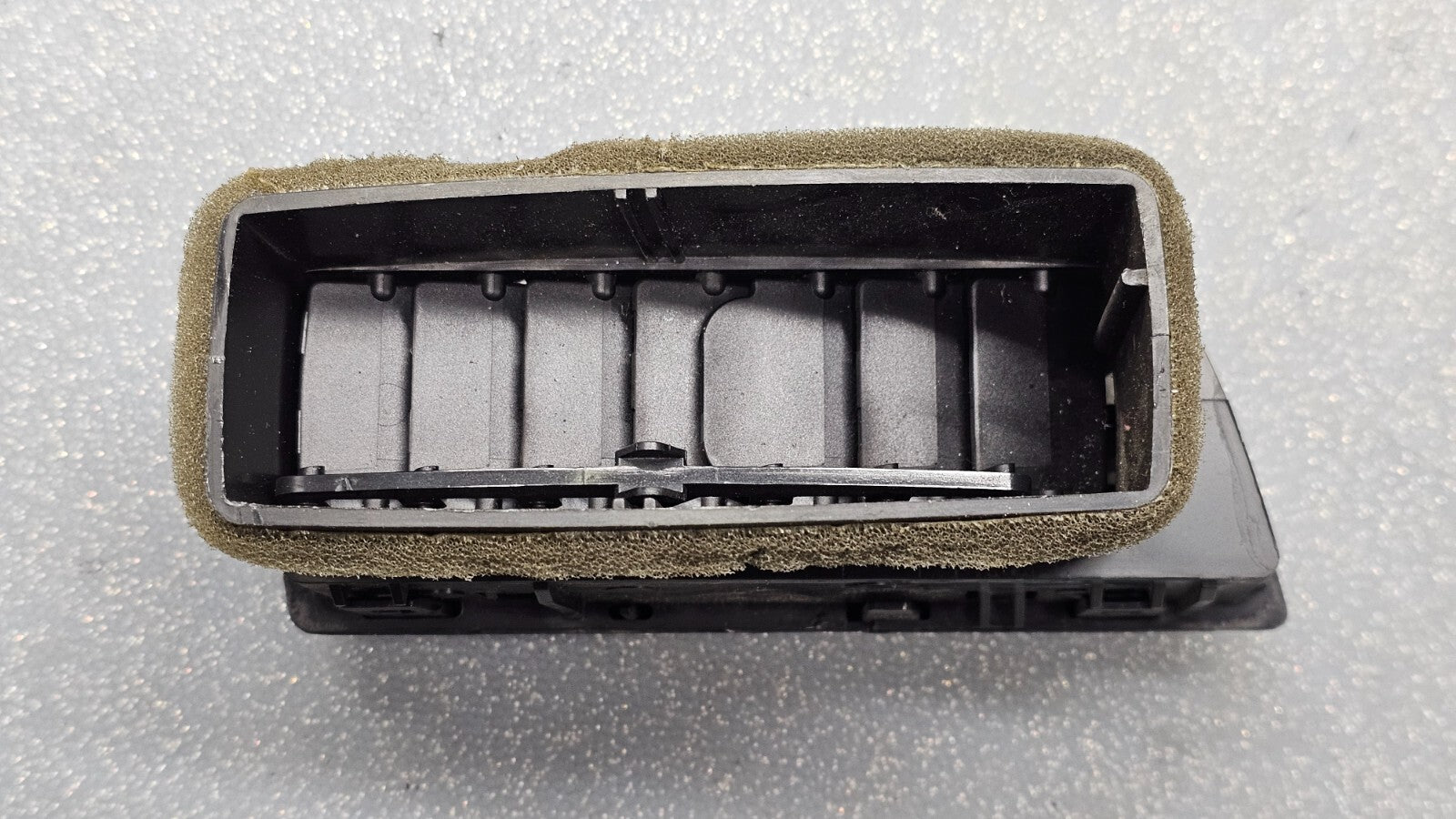 🔥 08-11 Ford Focus Dash Left Driver Air Vent Heater Conditioning  Black