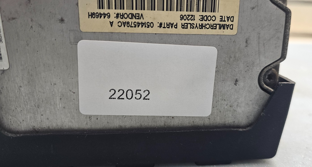 🔥06-07 DODGE GRAND CARAVAN TOWN COUNTRY TIPM FUSE BOX JUNCTION CONTROL MODULE