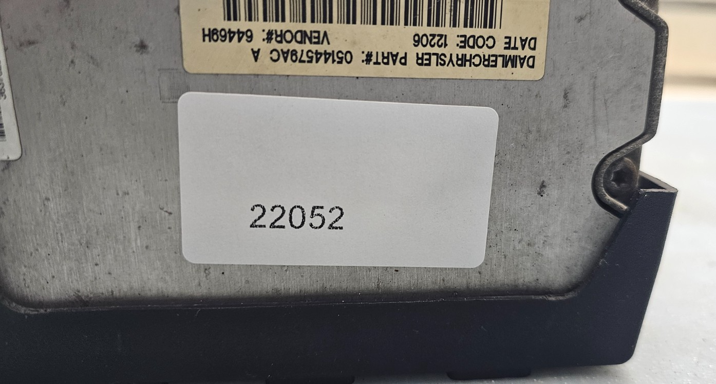 🔥06-07 DODGE GRAND CARAVAN TOWN COUNTRY TIPM FUSE BOX JUNCTION CONTROL MODULE