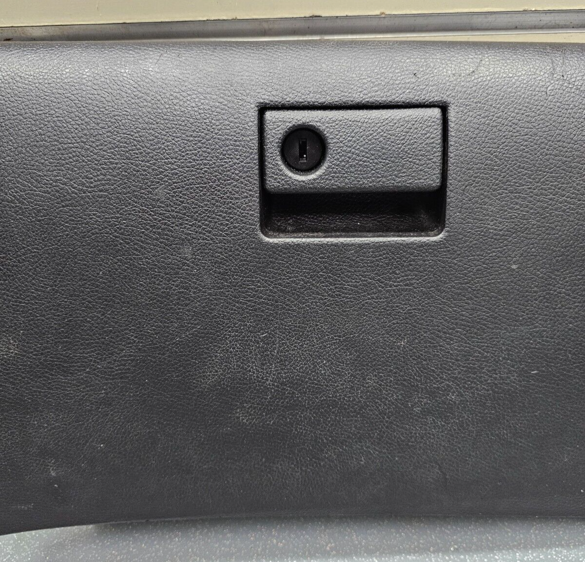 🔥09-12 MAZDA 6 DASH GLOVE STORAGE COMPARTMENT BOX DOOR LID ASSEMBLY BLACK OEM