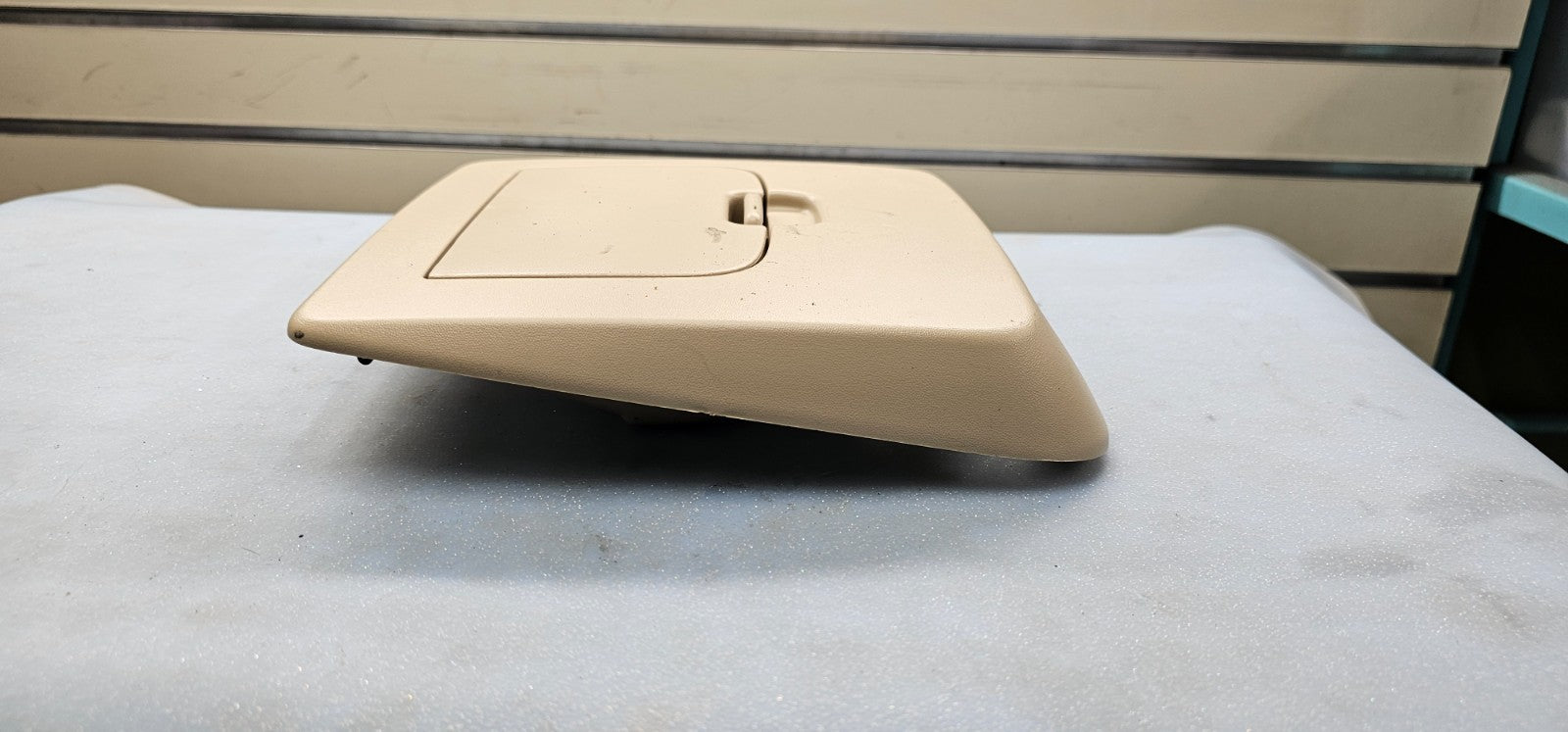 🔥04-08 Ford F-150 Front Overhead Console Cubby Storage w/Bracket TAN OEM