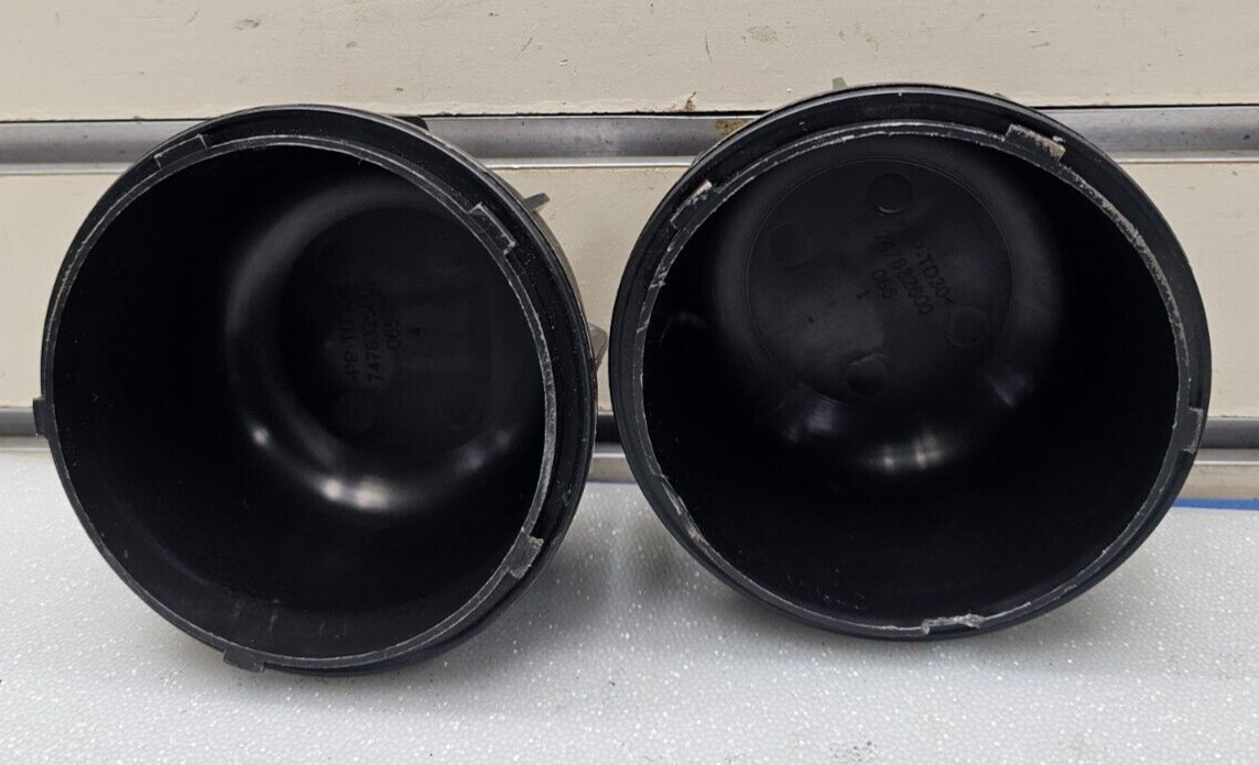🔥10-22 Equinox Colorado Headlight Headlamp Bulb Dust Cap Access Cover Assembly