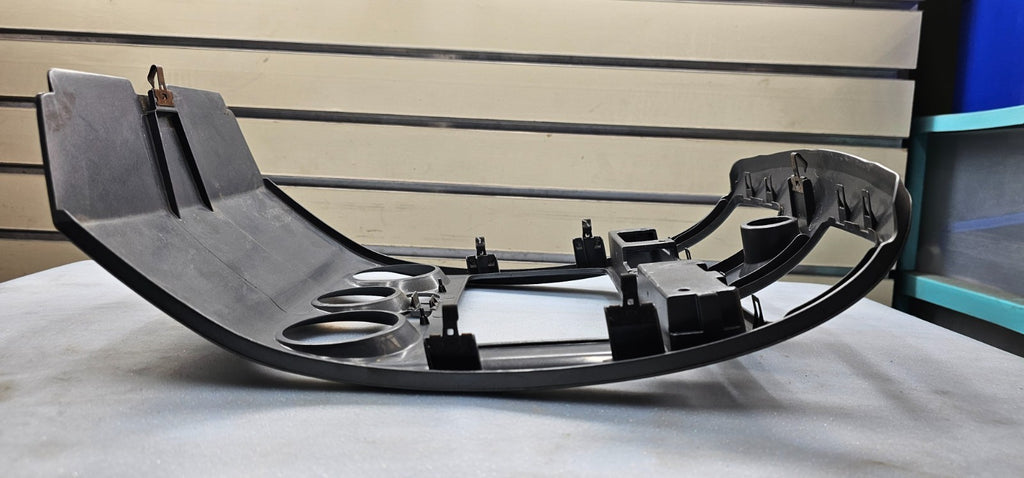 🔥04-12 CHEVY COLORADO GMC CANYON CENTER DASH AM FM RADIO BEZEL SILVER