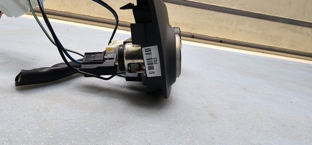 🔥2006-2011 ACCENT ELANTRA AUX JACK INPUT ADAPTER 12V TRIM PANEL BLACK OEM