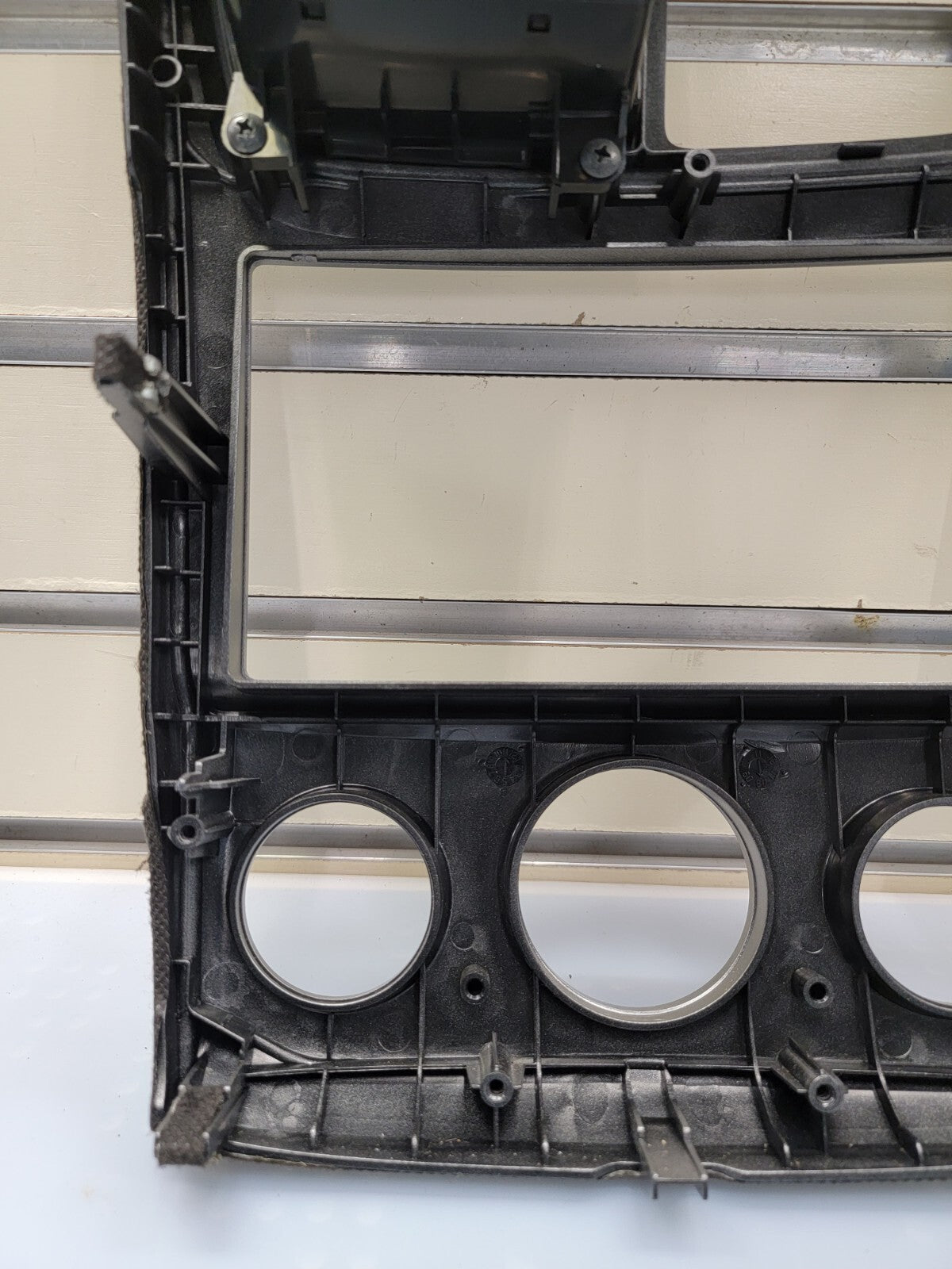 🔥2005-2009 KIA SPORTAGE CENTER DASH RADIO BEZEL TRIM CLIMATE CONTROL OEM SILVER