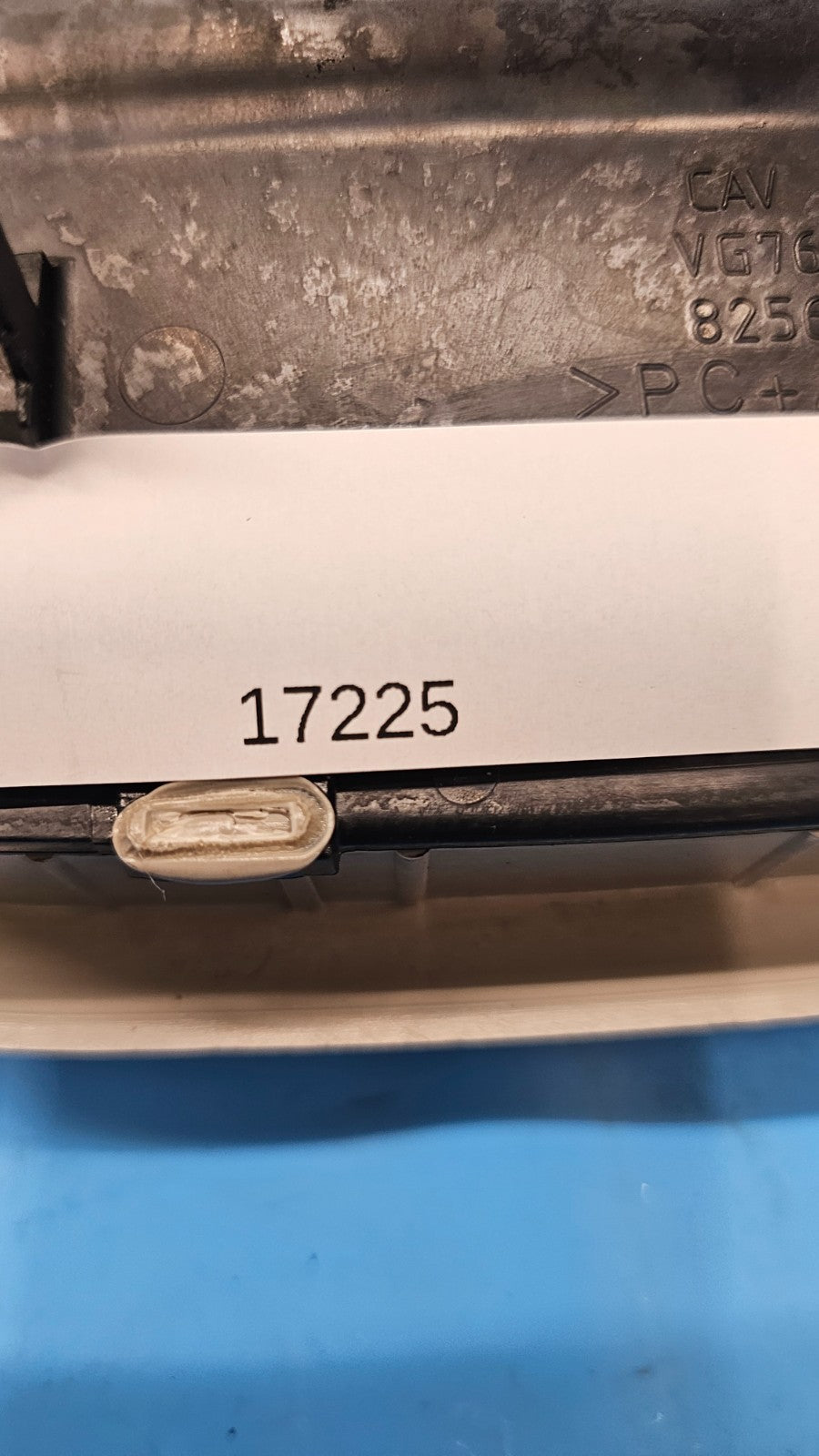 🔥02-06 Toyota CAMRY 4RUNNER Overhead Console DOME Light Lamp🔴Storage Gray 012