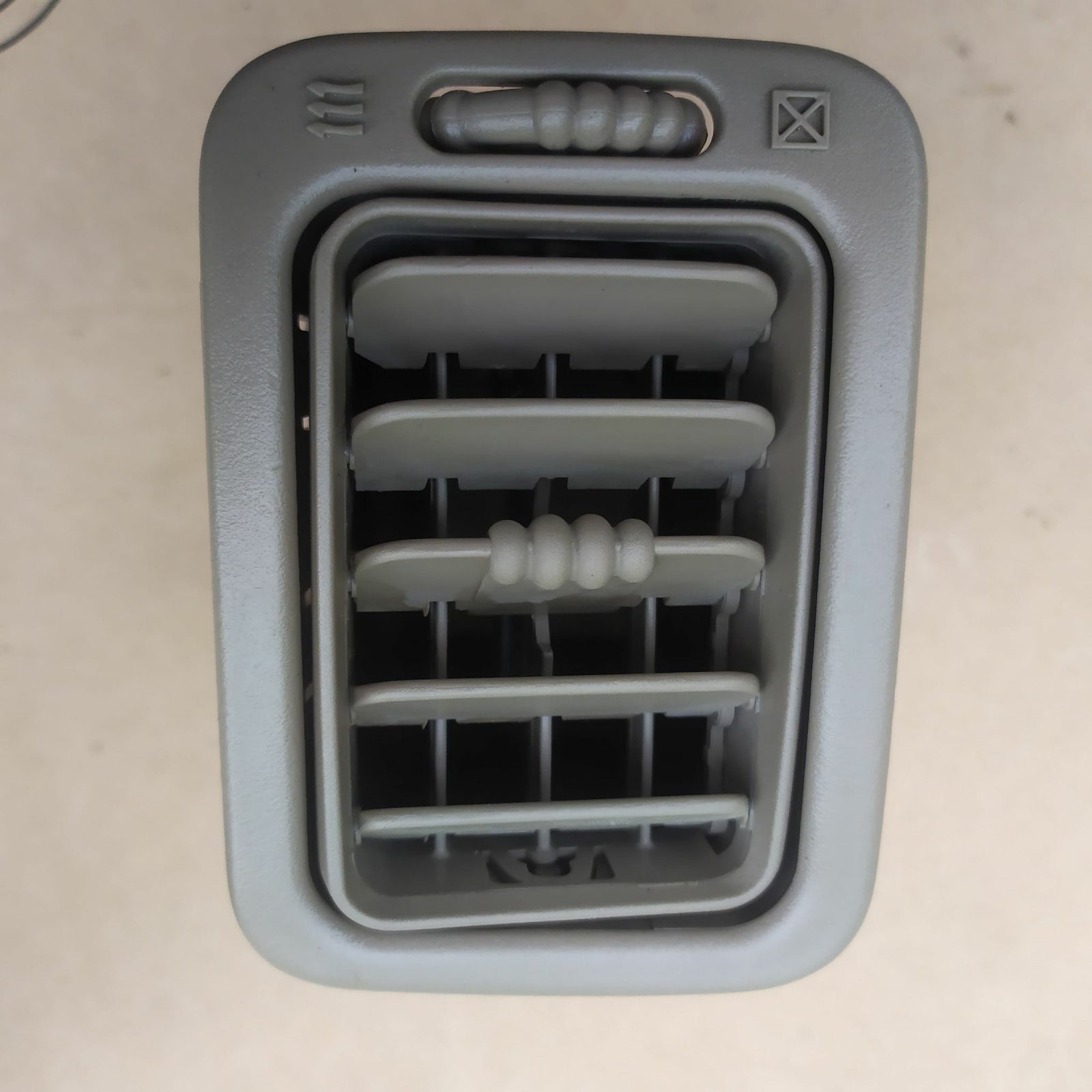 🔥99-06 Silverado ESCALADE Dash A/C Heater AIR VENT Passenger Right TAN VT11