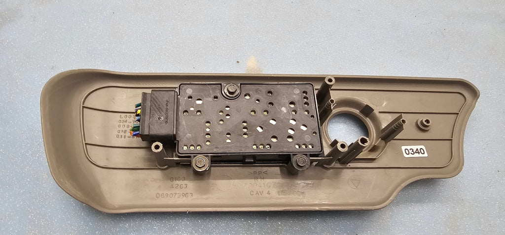 🔥03-06 SILVERADO SIERRA Front RIGHT PASSENGER Seat Adjuster Heat SWITCH Gray