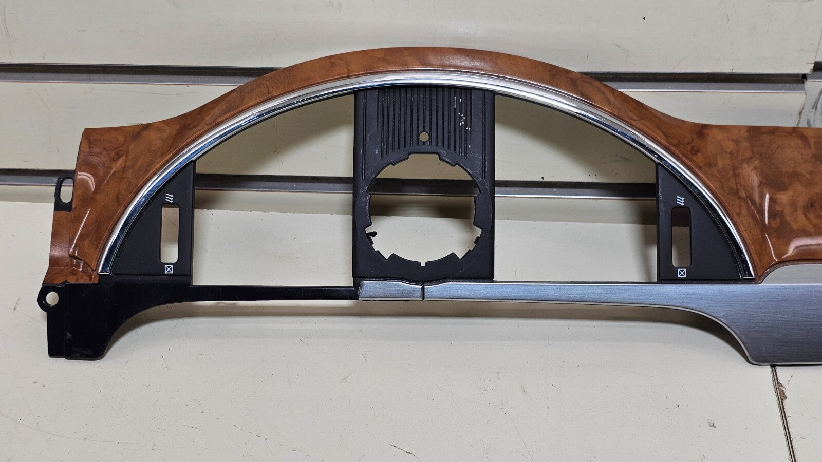 08-12 ENCLAVE Center Dash Clock Instrument Cluster Panel Trim Bezel Wood Silver
