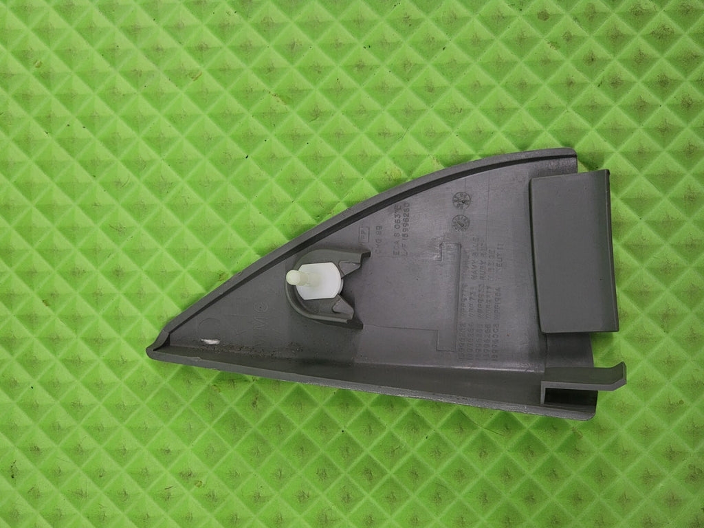 🔥1995-1998 Chevrolet Tahoe Suburban Door Panel Mirror Cover Trim RIGHT GRAY
