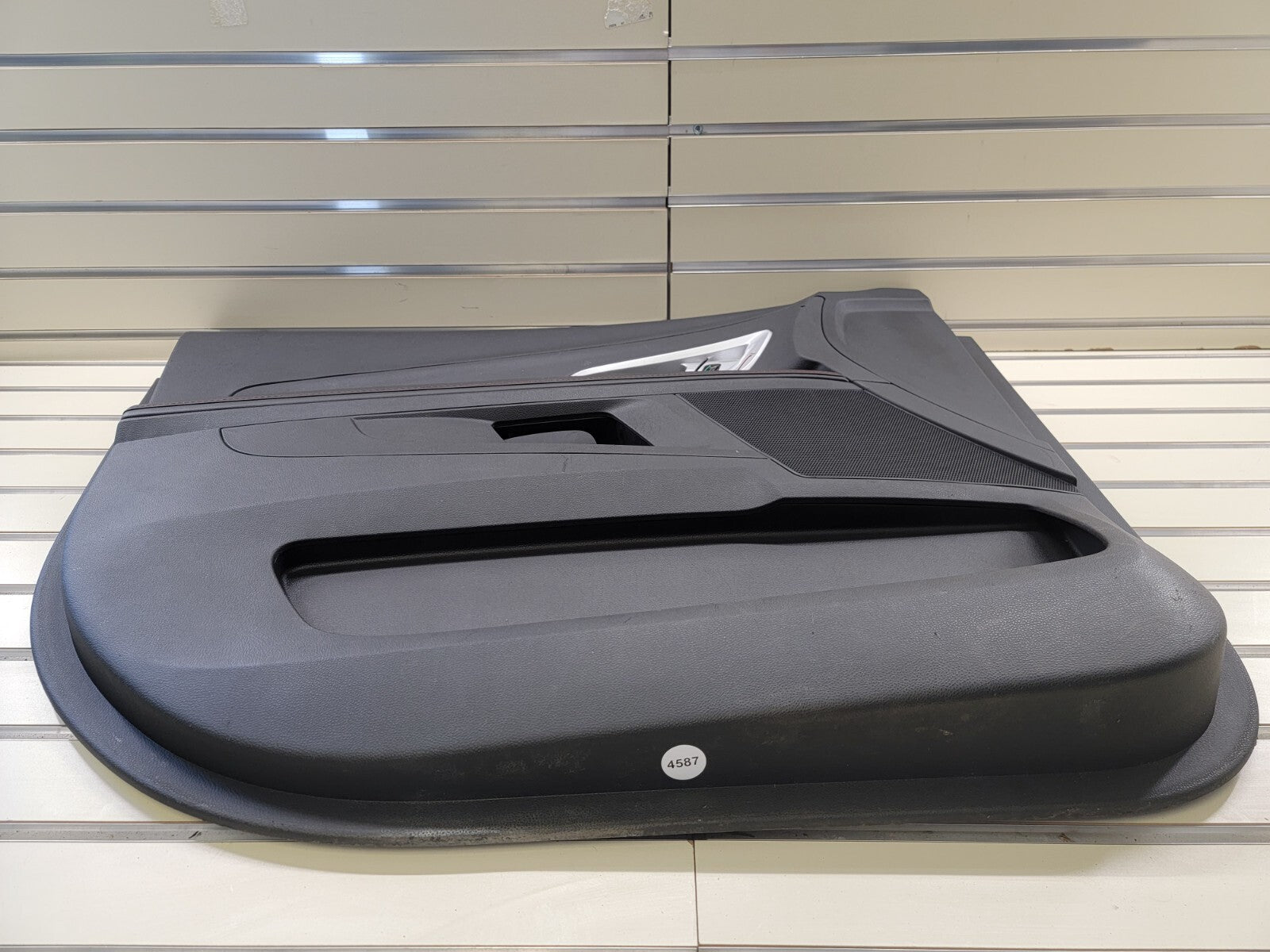 🔥2010 - 2016 CHEVROLET EQUINOX FRONT DOOR PANEL left driver Dark gray