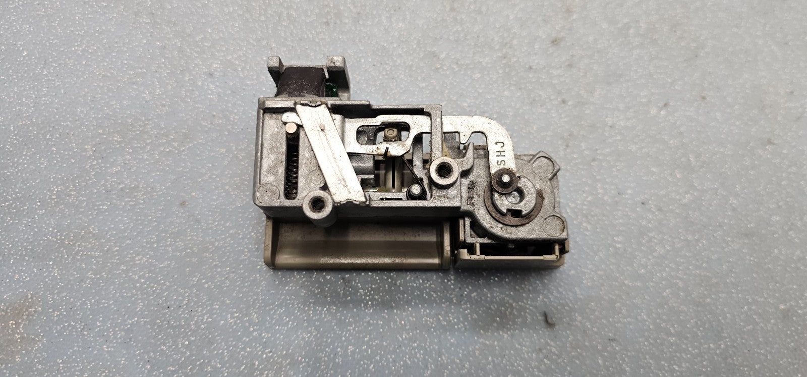 🔥05-10 Honda Odyssey Glove Box Compartment Handle Latch Lock Assembly TAN OEM
