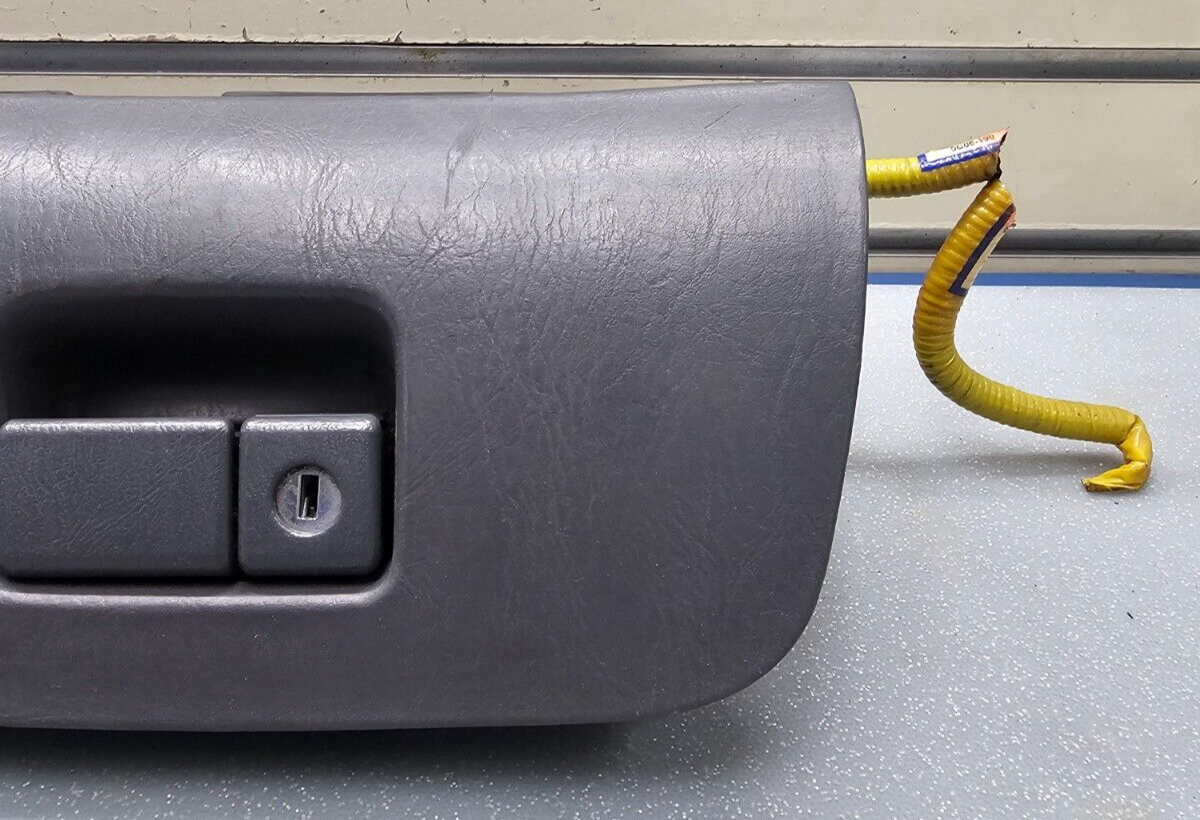 🔥98-03 Sienna Dash Upper Glove Box Storage Compartment Instrument Panel DK GRAY