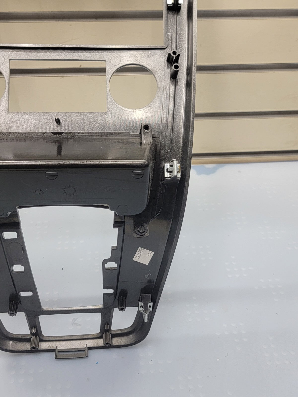 🔥07-09 Chevrolet Equinox Center Dash Radio Climate Bezel Surround Trim TAN
