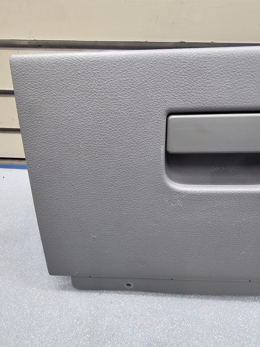 🔥04-08 Ford F-150 Dash GLOVE BOX Storage Compartment Door Assembly Gray G7