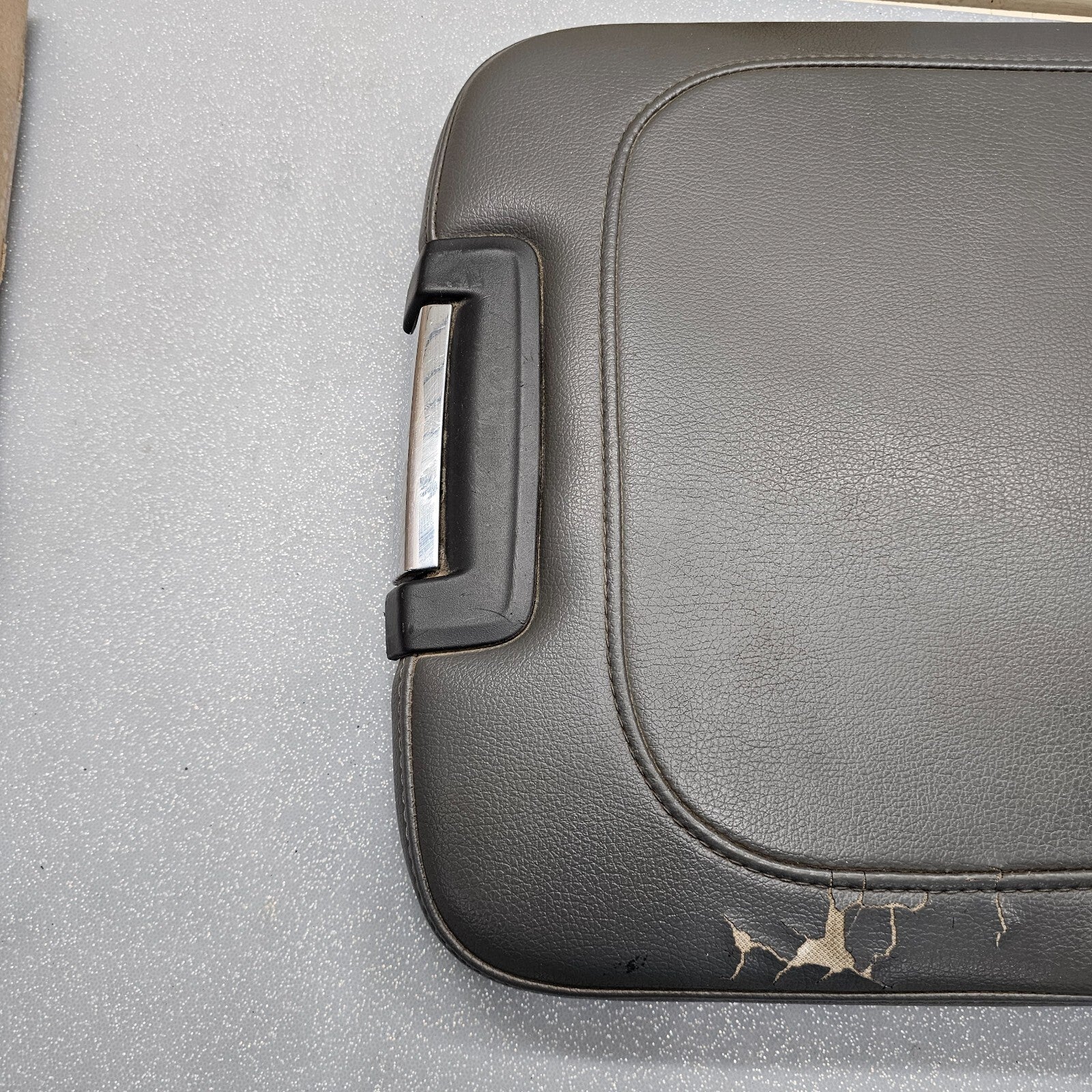 🔥13-18 Dodge Ram Center Console Lid Armrest Leather Cover Top Pad Assembly Gray