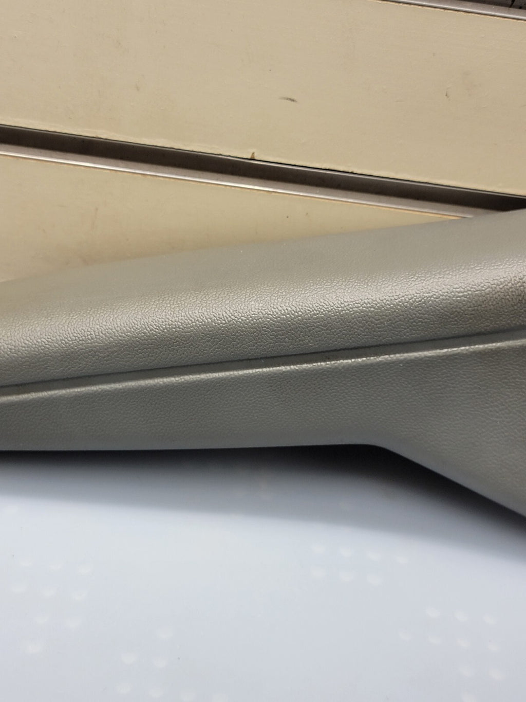 08-11 CARAVAN TOWN & COUNTRY LEFT DRIVER SIDE FRONT SEAT ARMREST LIGHT GRAY