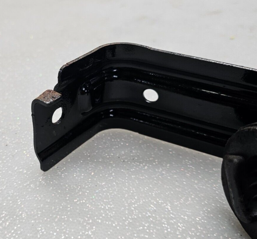 05-10 Chevy Cobalt Radiator Top Clamps LH/RH Pair Steel Engine Compartmnet OEM