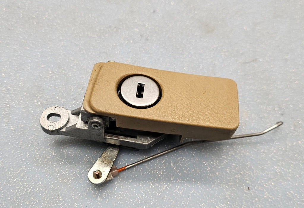 🔥03-07 Honda Accord Dash Glove box Compartment Latch Lock Handle Assembly TAN