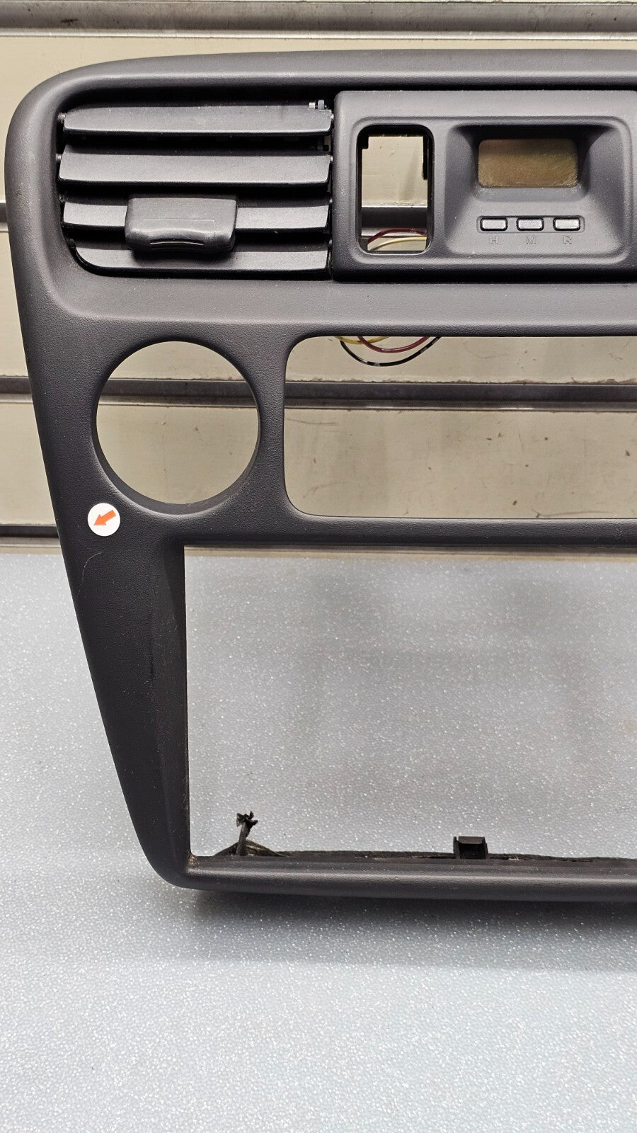 98-02 HONDA ACCORD FRONT CENTER DASH RADIO STEREO CLIMATE BEZEL TRIM PANEL BLACK