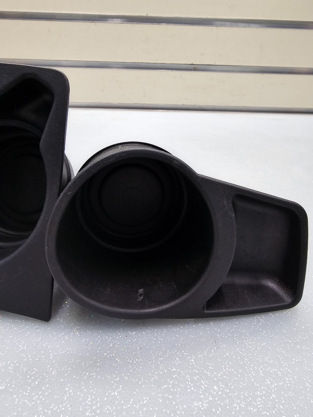🔥04-07 Chevy Malibu Center Console Larger Cup Holder Rubber Insert Set OEM