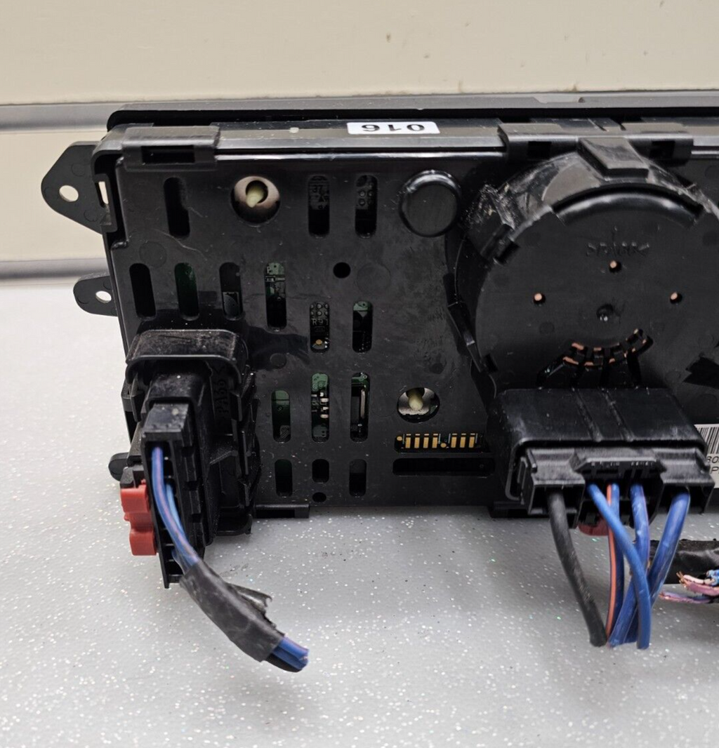 🔥08-10 Dodge Grand Caravan Town & Country Climate Control Rear A/C Heater Dash
