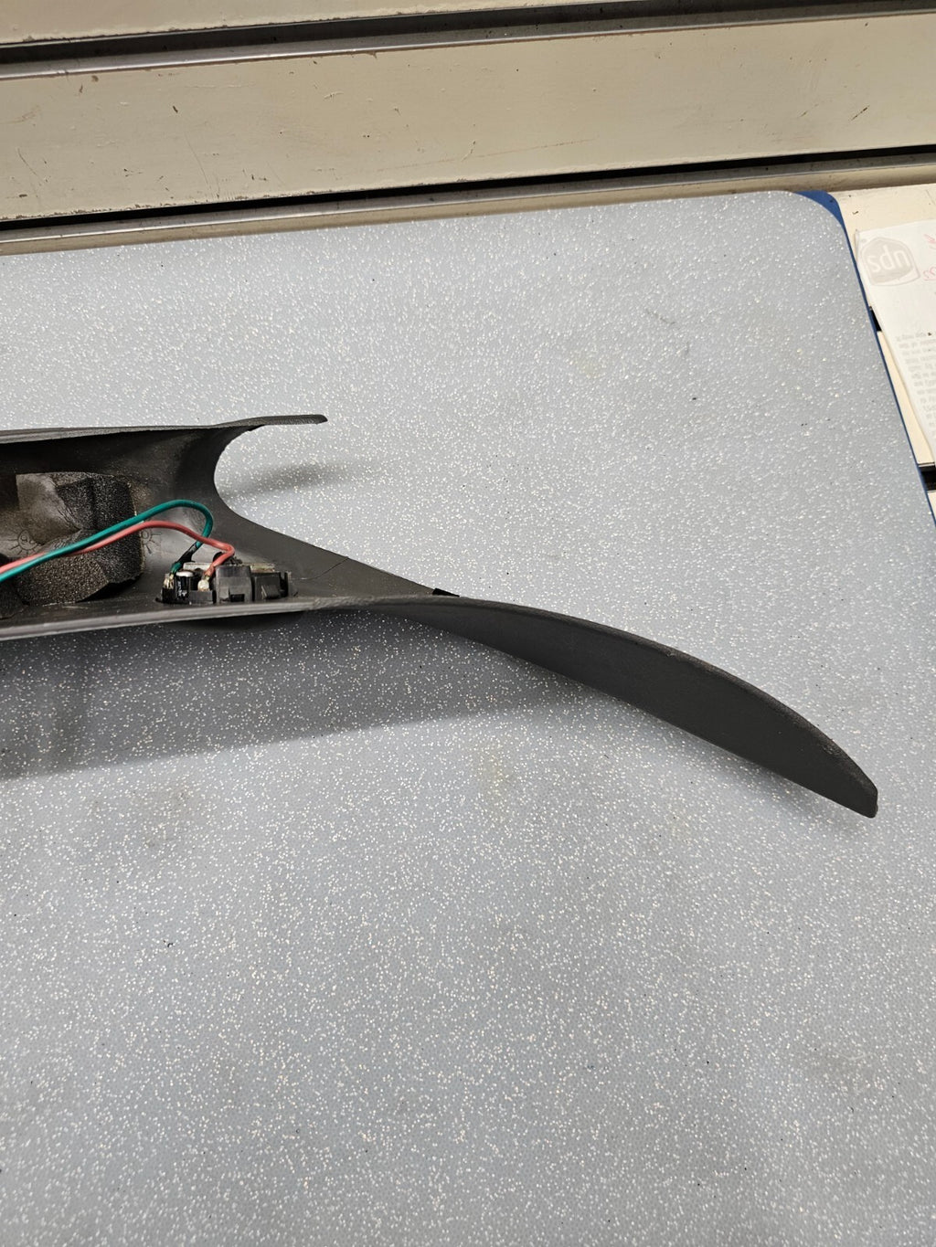99-06 SILVERADO SIERRA Roof Molding A PILLAR Trim LEFT Driver Speak DARKGRAY p3