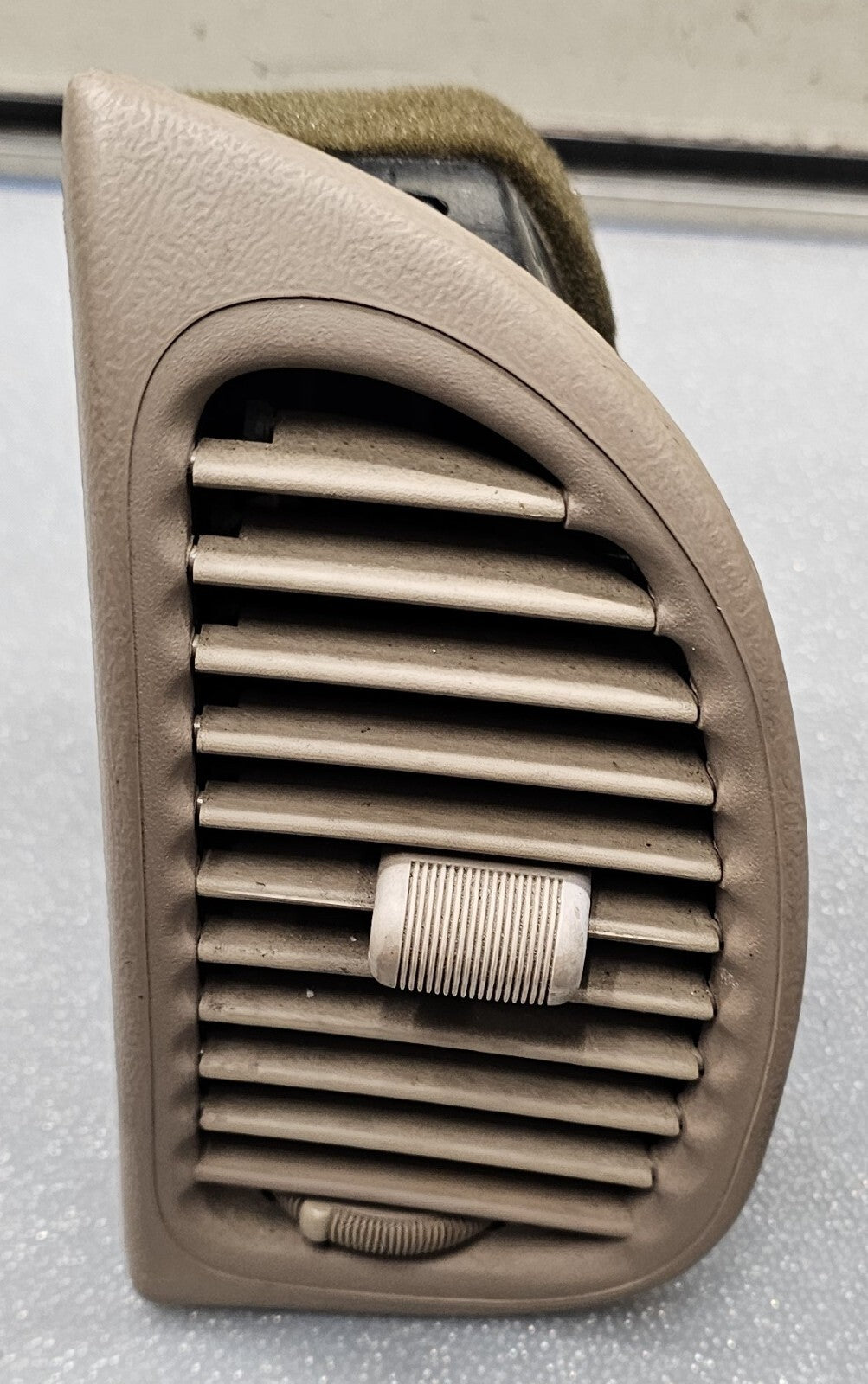 95-10 RANGER EXPLORER DASH PASSENGER AC HEATER AIR VENT CONDITIONER FILTER TAN