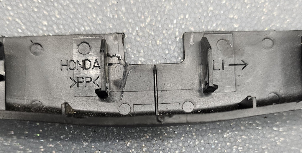 🔥2003-2011 Honda Element Side door interior Trim window Hinge Cover L or R OEM