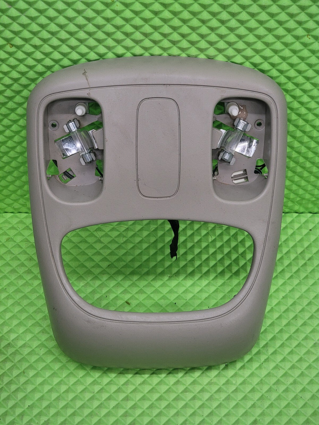 🔥2002-2005 Dodge Ram 1500 OverHead Console Map Dome TAN