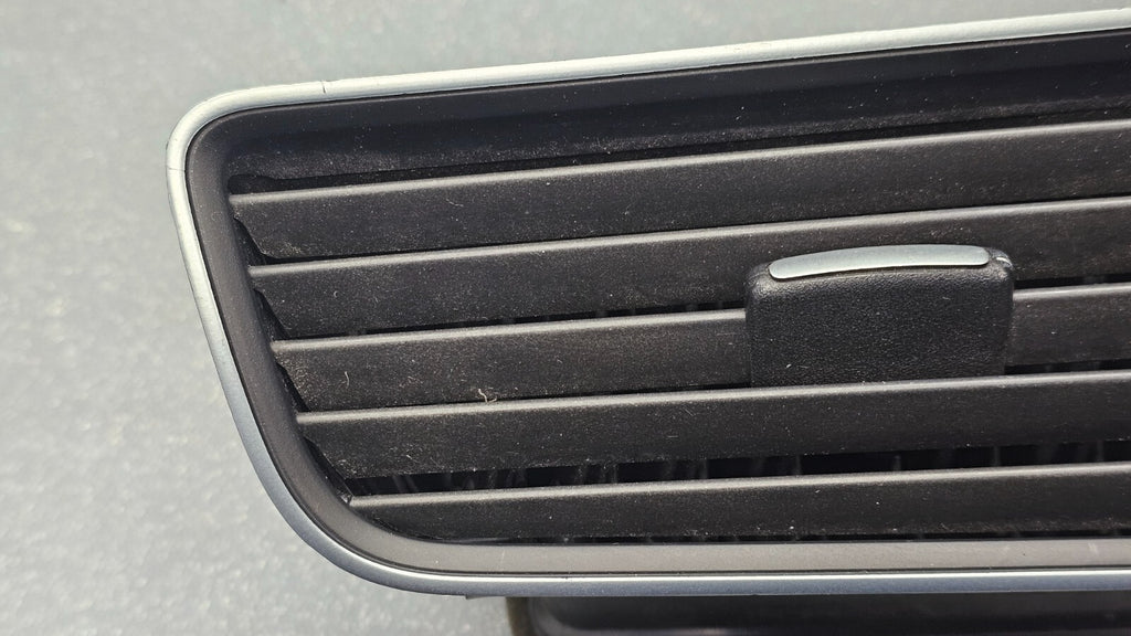 🔥16-19 VW PASSAT DASH RIGHT PASSENGER AC A/C AIR VENT HEATER PANEL BLACK/SILVER